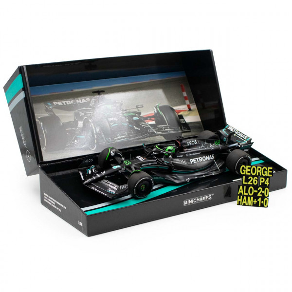 George Russell Mercedes AMG Petronas W14 Formel 1 Bahrain GP 2023 1:18