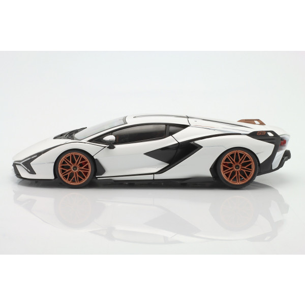 Lamborghini Sian FKP 37 année de construction 2019 blanc 1/18