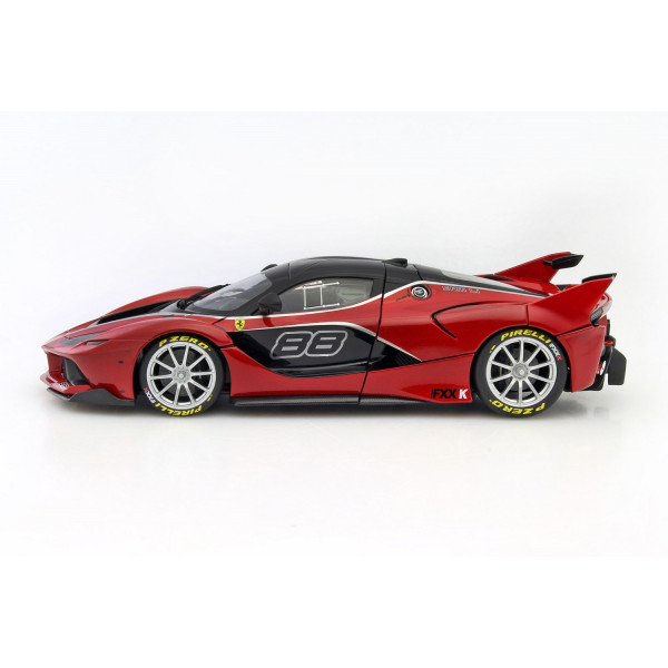 Ferrari FXX-K #88 red / black 1/18