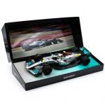 Lewis Hamilton Mercedes AMG Petronas W13 2022 1:18